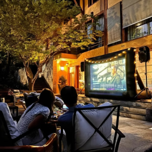 Cine Bajo las Estrellas