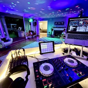 Pack Fiesta DJ/VJ 30 Personas